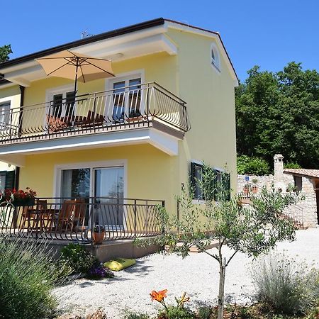Apartments Sandra Brseč Eksteriør billede