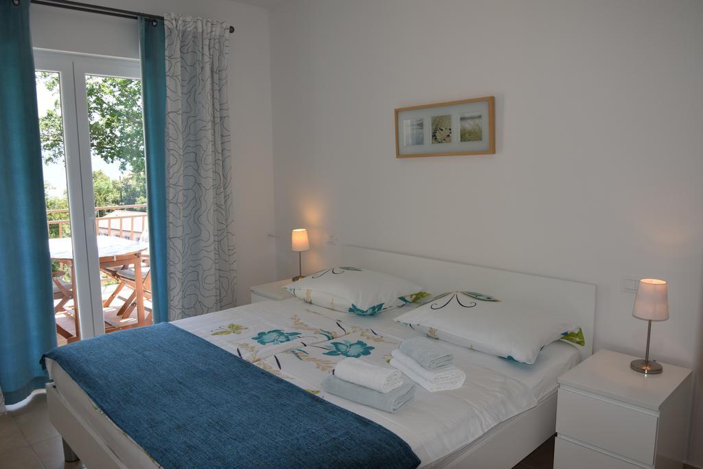 Apartments Sandra Brseč Eksteriør billede